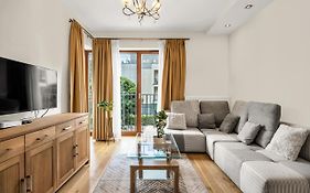 Hlonda 8 Premium 2Br Apt Balcony